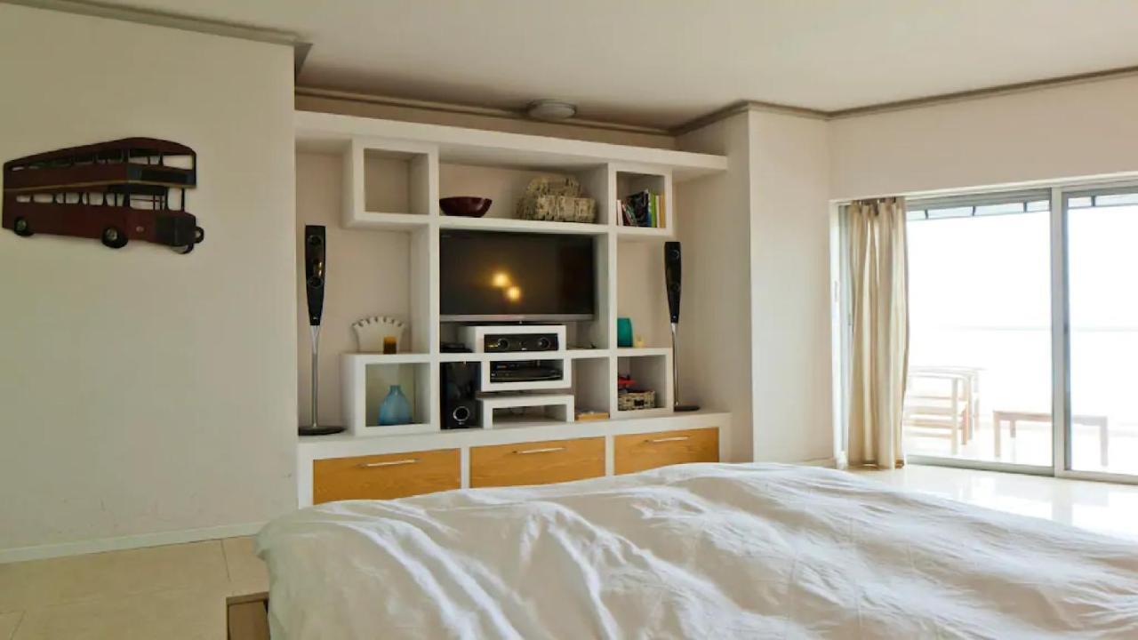 Luxury Sea View Apartment Herzelia Exteriör bild