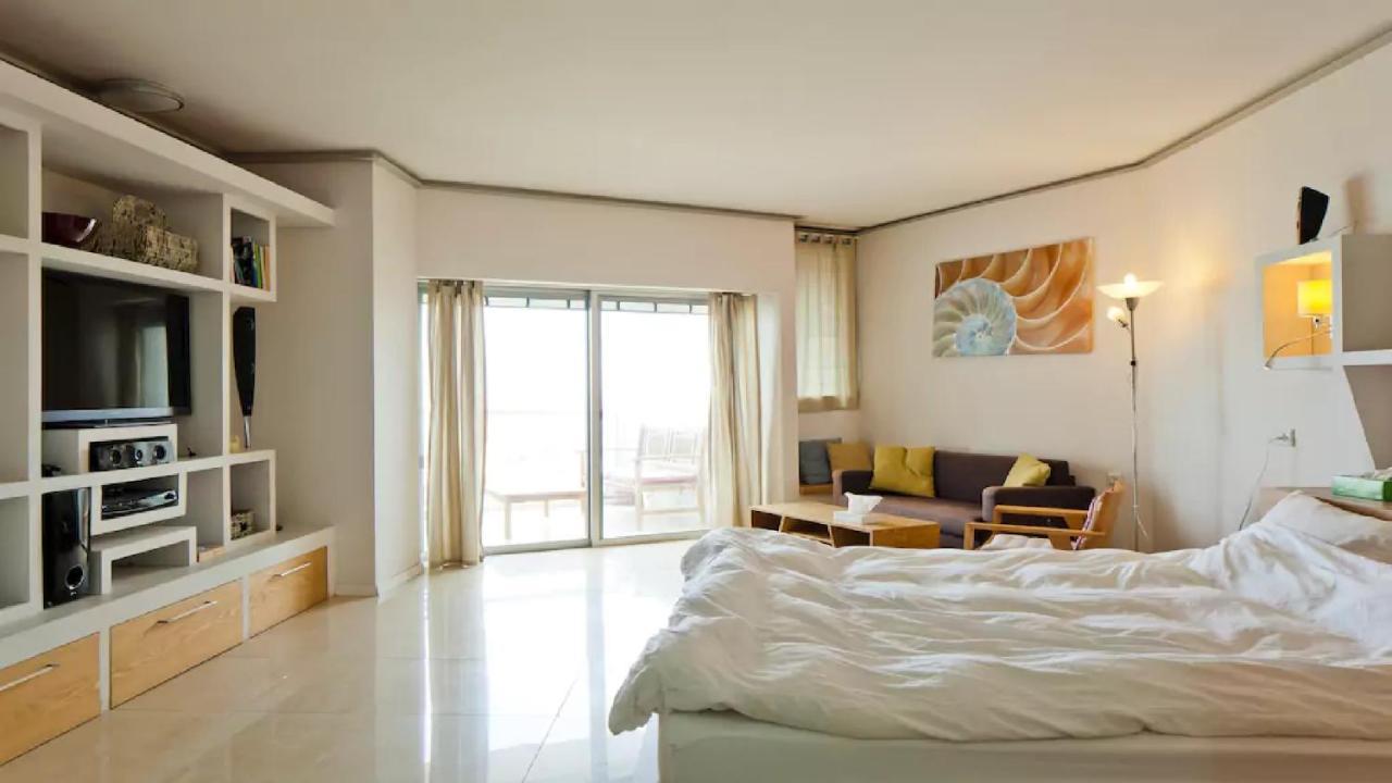 Luxury Sea View Apartment Herzelia Exteriör bild